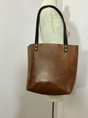Portland Leather Medium Tote